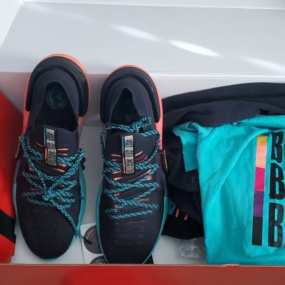 Under Armour Shoes Size 13